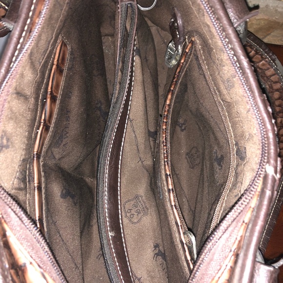 🐴Gator Spur & Horseshoe Pocketbook🐴 - Picture 4 of 5
